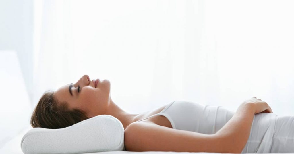 ¿Cómo elegir la almohada cervical en función de tu posición?